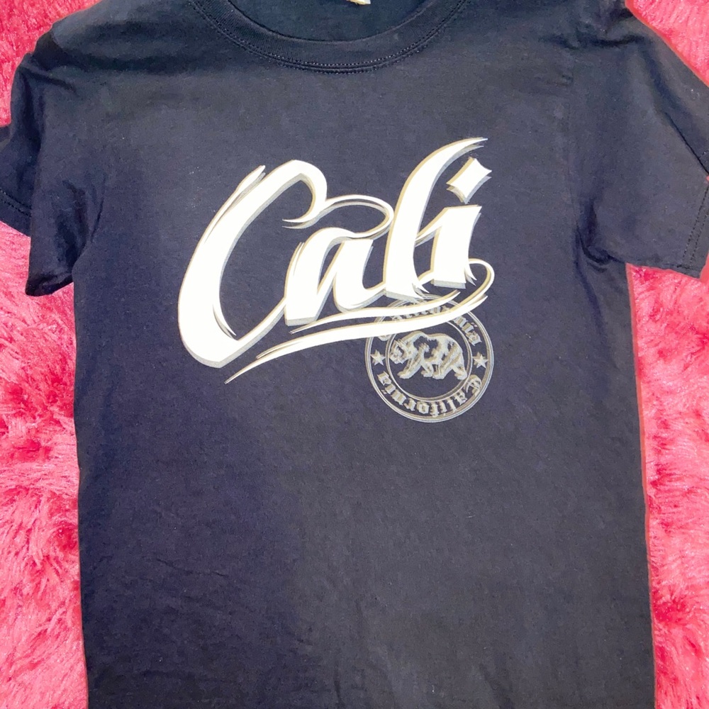 “Cali” tee